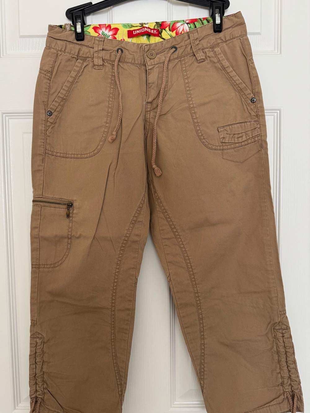 Unionbay Girl’s Tan Capri Pants